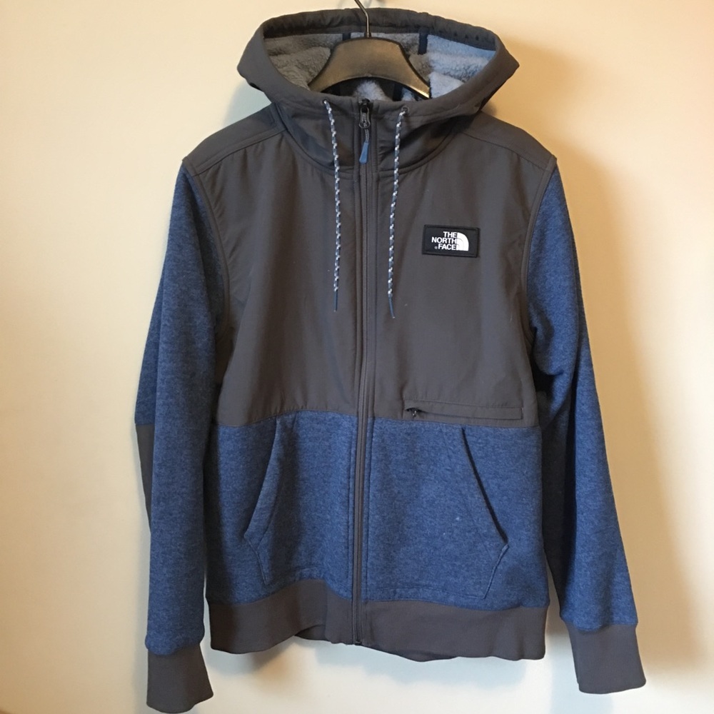 The North Face Men’s Fleece lined Hoodie Medium